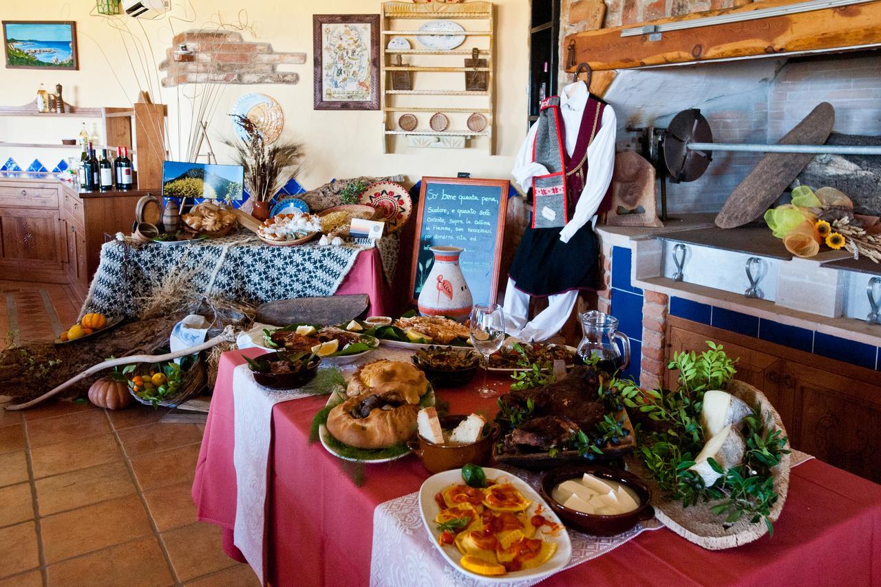 Maison d'hôtes Is Bisus à Castiadas Extérieur photo