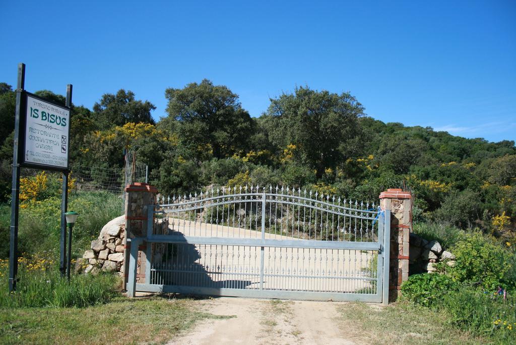 Maison d'hôtes Is Bisus à Castiadas Extérieur photo